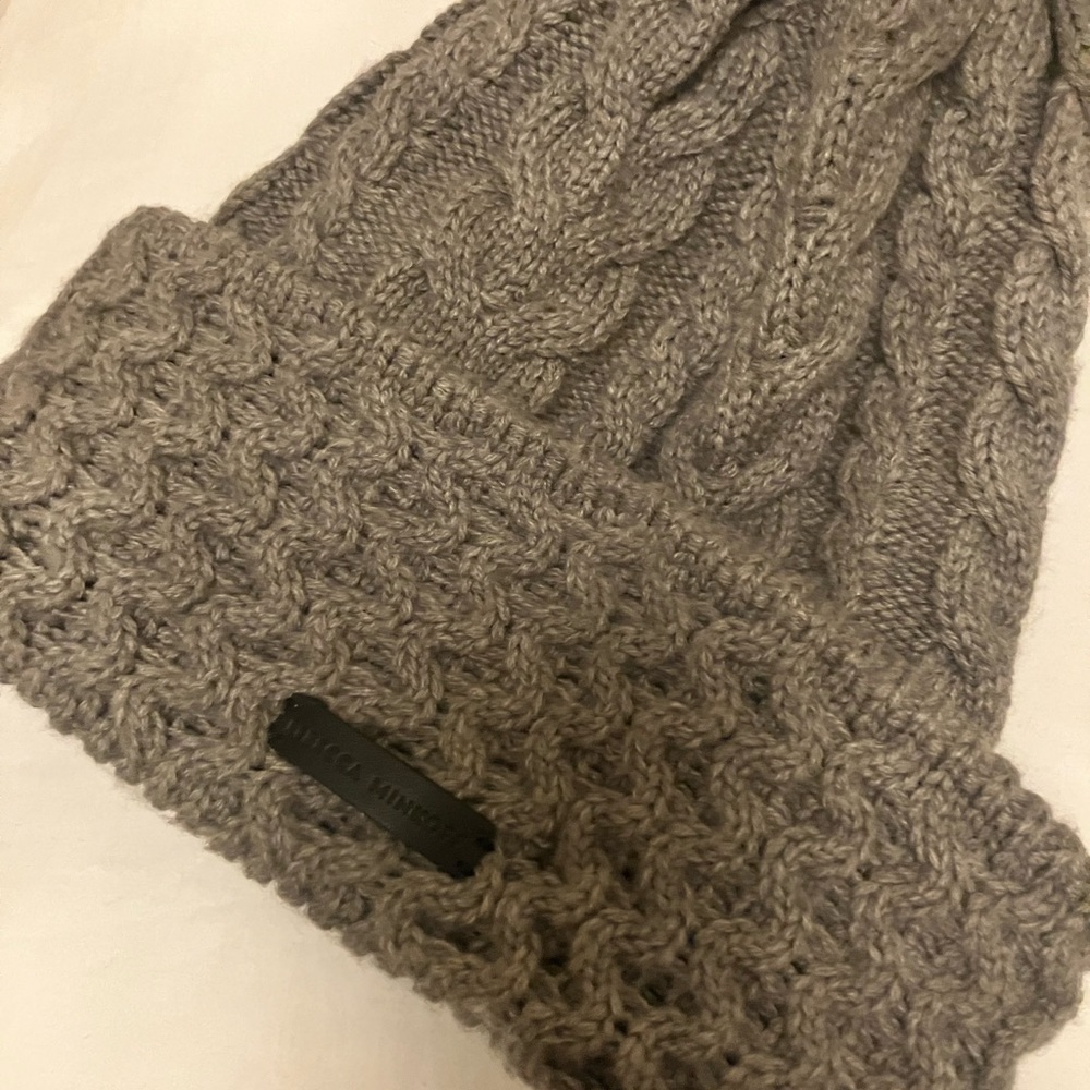 New RM Ribbed Knit hat - Picture 2 of 7